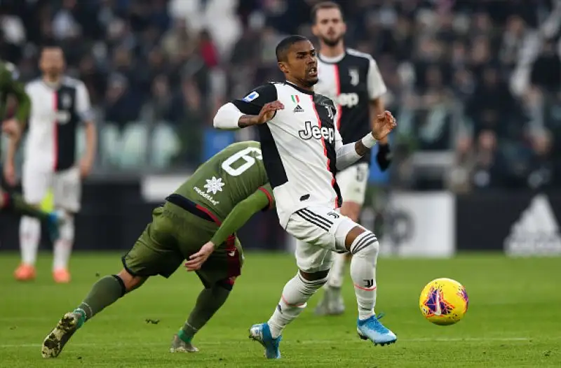 Per i bianconeri tripletta del portoghese e rete di Gonzalo Higuain.