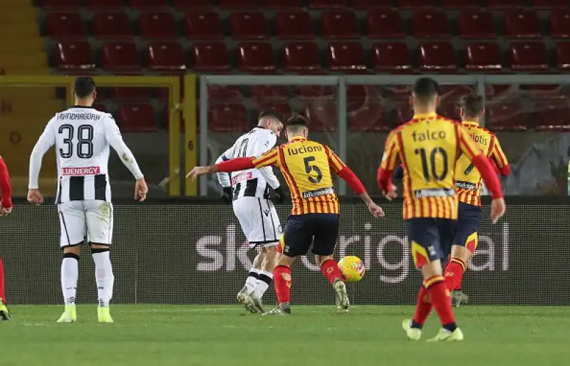 Una magia di Rodrigo De Paul ha regalato i tre punti ai friulani.
