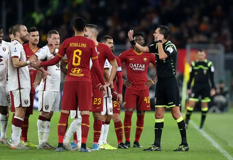 Doppietta di Belotti a Roma con un bolide sotto la traversa nel primo tempo e un rigore trasformato nei minuti finali.