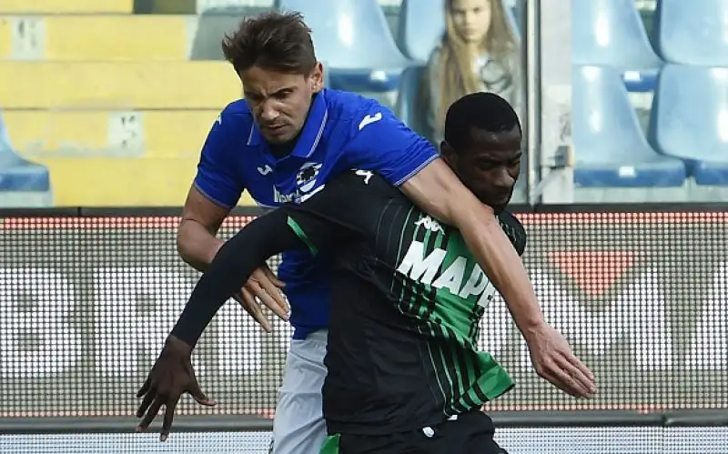 Sassuolo e Sampdoria invece si annullano: la squadra di De Zerbi riesce a strappare lo 0-0 nonostante l'espulsione di Peluso al minuto 25