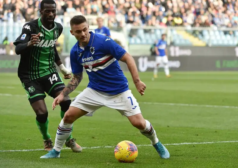 Sassuolo e Sampdoria invece si annullano: la squadra di De Zerbi riesce a strappare lo 0-0 nonostante l'espulsione di Peluso al minuto 25