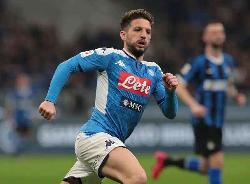 Decide un gran gol di Fabian Ruiz al 57'. Ritorno il prossimo 5 marzo.