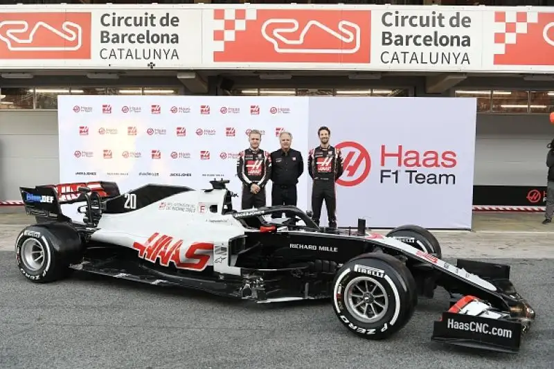 Si accendono i motori delle nuove monoposto: a Barcellona tutte le scuderie sono in pista per la prima tornata di test del 2020.