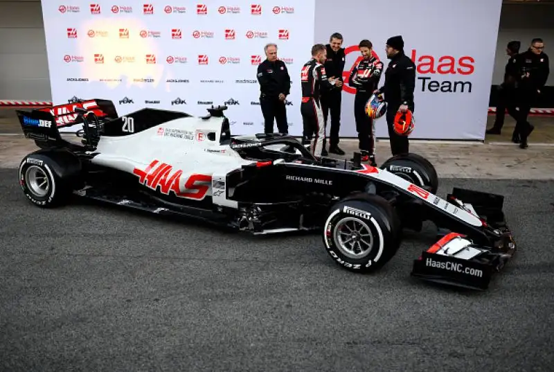 Si accendono i motori delle nuove monoposto: a Barcellona tutte le scuderie sono in pista per la prima tornata di test del 2020.