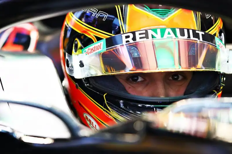 Si accendono i motori delle nuove monoposto: a Barcellona tutte le scuderie sono in pista per la prima tornata di test del 2020.