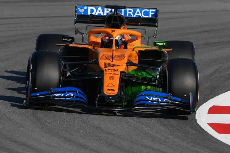 Si accendono i motori delle nuove monoposto: a Barcellona tutte le scuderie sono in pista per la prima tornata di test del 2020.
