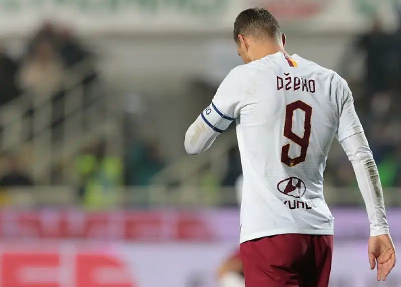 I giallorossi sono passati in vantaggio nel primo tempo con Dzeko ma nella ripresa, prima il pareggio di Palomino e poi la bella rete di Pasalic hanno regalato i tre punti agli orobici.