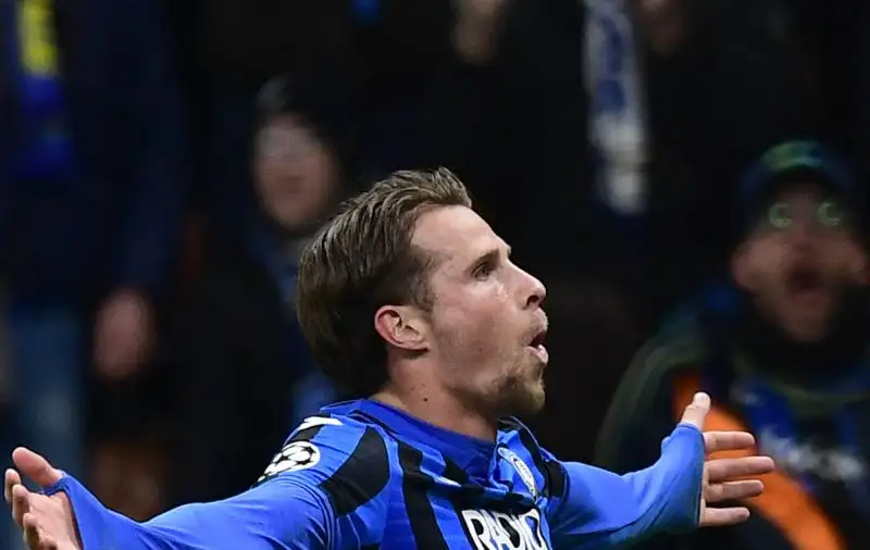 A San Siro la squadra di Gasperini vive un'altra magica notte europea: finisce 4-1 con doppietta di Hateboer e capolavoro di Ilicic.