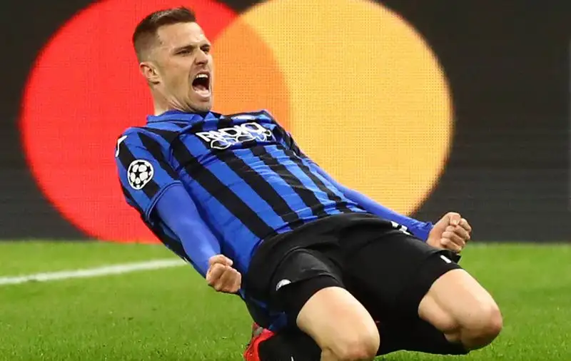 A San Siro la squadra di Gasperini vive un'altra magica notte europea: finisce 4-1 con doppietta di Hateboer e capolavoro di Ilicic.