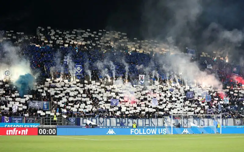 Quarta vittoria in cinque partite di campionato per il Napoli di Gennaro Gattuso, che piega in rimonta il Brescia al Rigamonti per 2-1