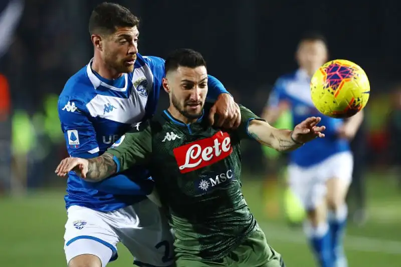 Quarta vittoria in cinque partite di campionato per il Napoli di Gennaro Gattuso, che piega in rimonta il Brescia al Rigamonti per 2-1