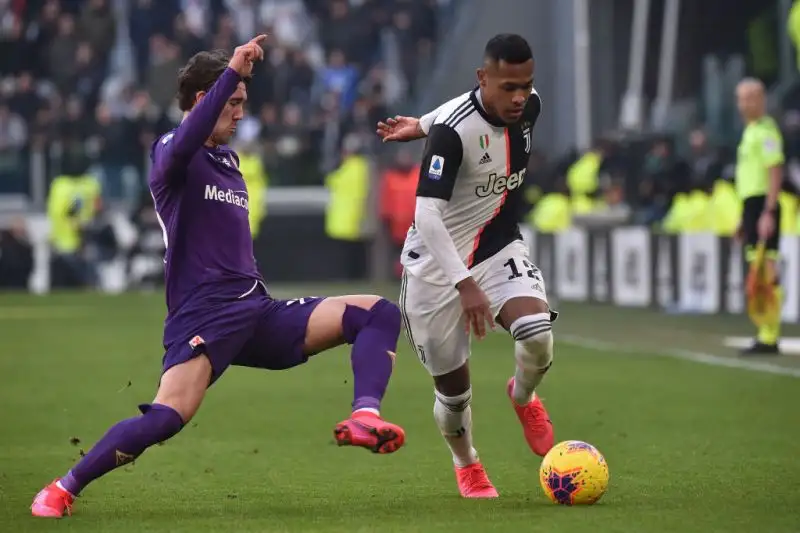 Per la squadra di Sarri doppietta dal dischetto di Cristiano Ronaldo e gol di De Ligt.
