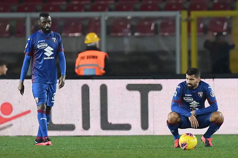 Per i salentini sono andati in rete Deiola, Barak, Falco e  Lapadula su rigore.