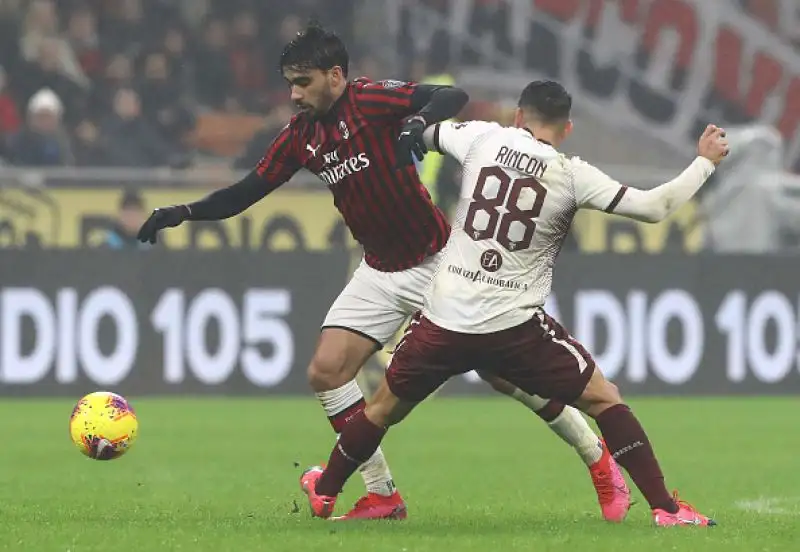 La squadra di Pioli ha conquistato i tre punti grazie ad una rete di Rebic.