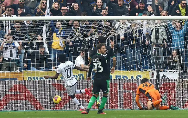 Gervinho torna subito trova la via del gol, grazie a una rete dell'ivoriano i corciati trovano tre punti pesanti al Mapei Stadium.