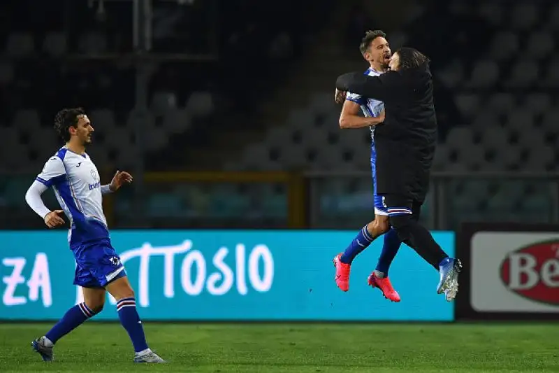 Esordio amarissimo per Moreno Longo sulla panchina del Torino. I granata sono stati sconfitti per 3-1 in casa contro la Sampdoria, infilando la quarta, pesantissima sconfitta consecutiva.
