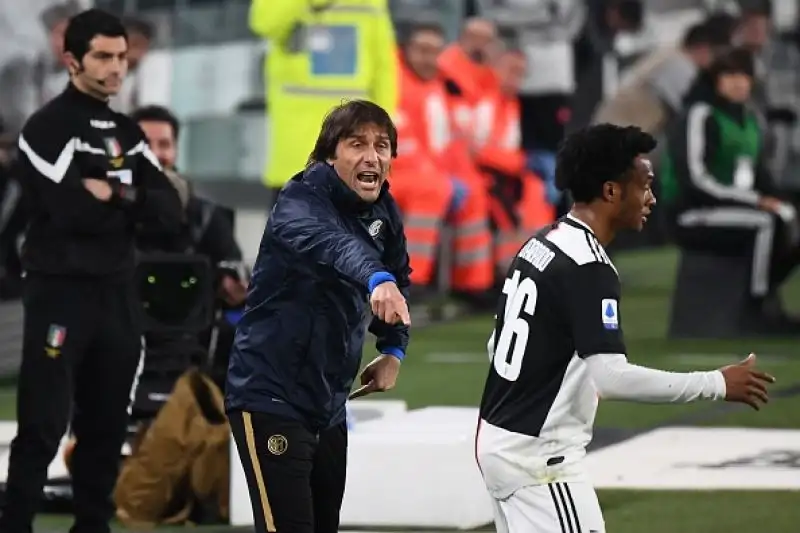 Dybala rilancia la Juventus: l'Inter sparisce,L'argentino entra nella ripresa e decide la super-sfida: i bianconeri tornano in testa alla classifica