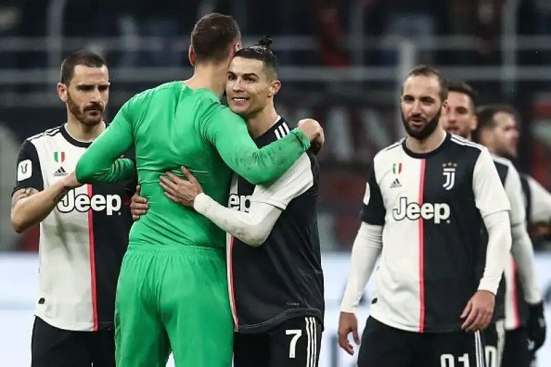 Dopo il gol di Rebic pareggia su rigore Cristiano Ronaldo nei minuti di recupero.