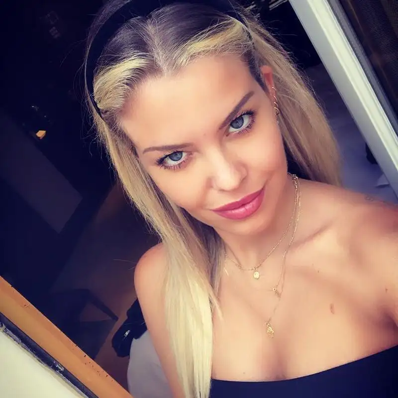Ex Velina, ha fatto mettere la testa a posto a 'Bomber' Bobo.