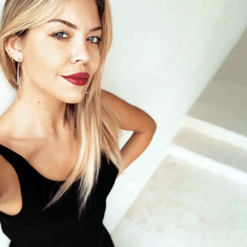 Ex Velina, ha fatto mettere la testa a posto a 'Bomber' Bobo.