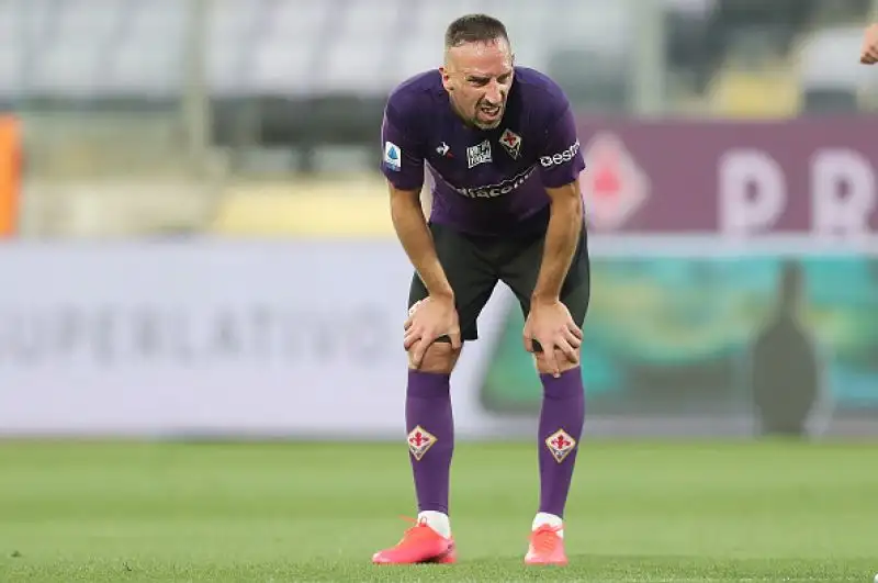 Ospiti in vantaggio con un rigore di Donnarumma, pareggio della squadra di Iachini con capitan Pezzella che risolve una mischia. Espulso Caceres a venti dal termine.