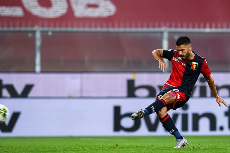 Il Parma ha travolto per 4-1 il Genoa al Tardini in una partita valida per la 27esima giornata di Serie A