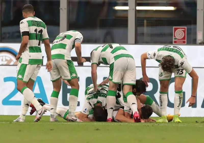 Per i nerazzurri sono andati in gol Lukaku su rigore, Biraghi e Borja Valero. Caputo, Berardi su rigore e Magnani a segno per gli ospiti.