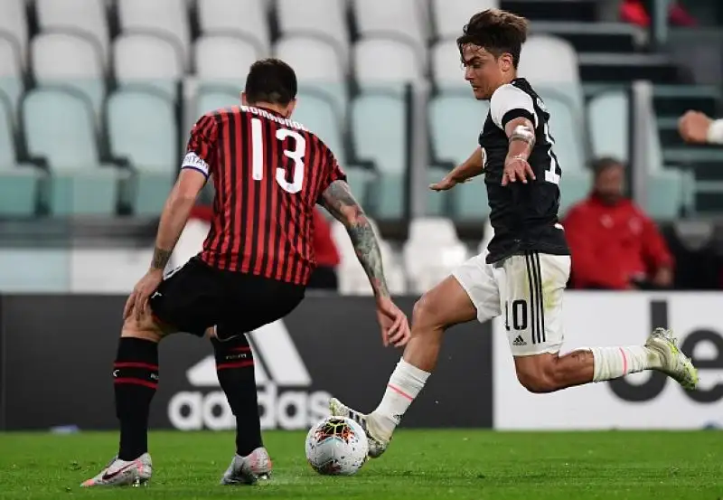 Succede tutto nella prima frazione di gara: Cristiano Ronaldo sbaglia un rigore e subito dopo Rebic si fa espellere per un brutto intervento su Danilo. Ripresa con poche emozioni.