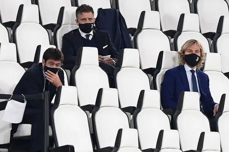 Succede tutto nella prima frazione di gara: Cristiano Ronaldo sbaglia un rigore e subito dopo Rebic si fa espellere per un brutto intervento su Danilo. Ripresa con poche emozioni.