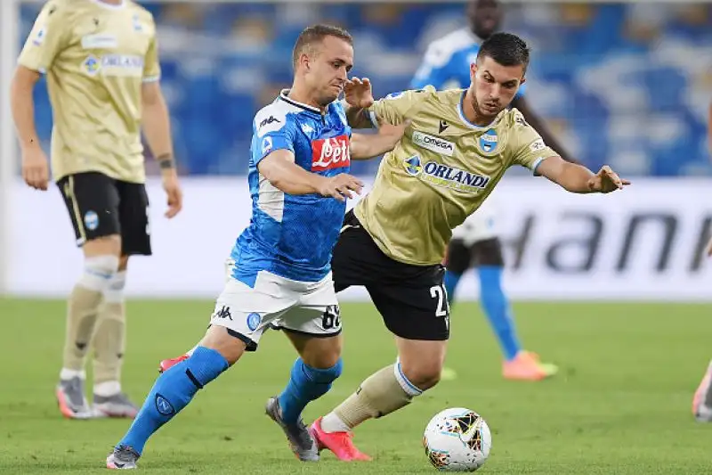Gli azzurri rifilano un tris alla Spal e si portano a -3 dal quinto posto della Roma