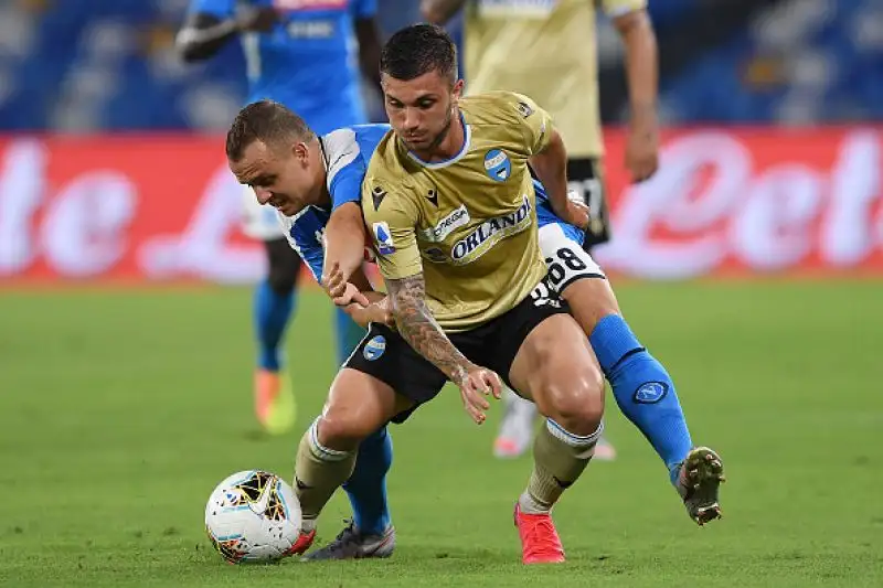 Gli azzurri rifilano un tris alla Spal e si portano a -3 dal quinto posto della Roma