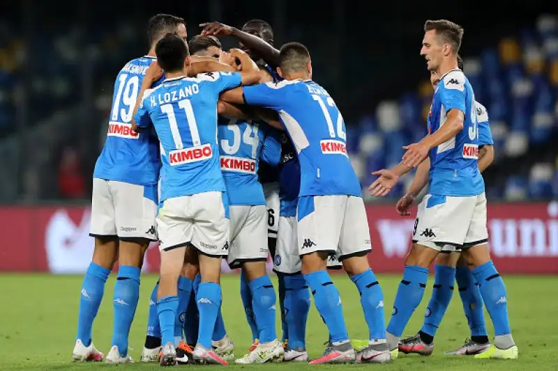 Gli azzurri rifilano un tris alla Spal e si portano a -3 dal quinto posto della Roma