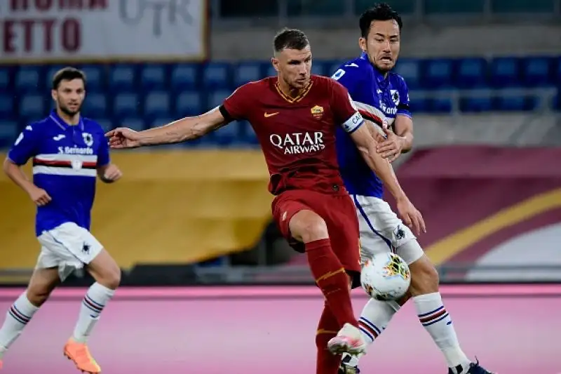 Al vantaggio ospite di Gabbiadini ha risposto una doppietta di Edin Dzeko per i padroni di casa.