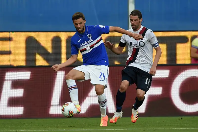 Colpo del Bologna a Genova: Barrow e Orsolini fanno piangere Ranieri, rossoblu a quota 37 punti, doriani a una lunghezza dalla zona retrocessioone.