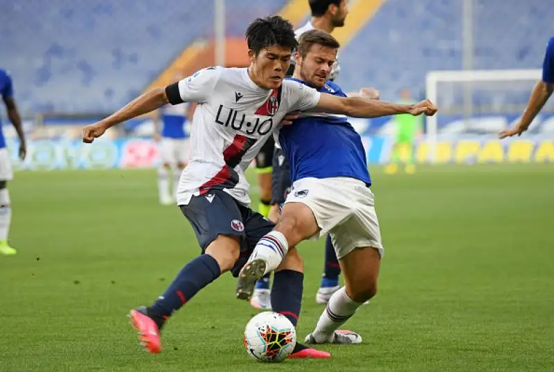 Colpo del Bologna a Genova: Barrow e Orsolini fanno piangere Ranieri, rossoblu a quota 37 punti, doriani a una lunghezza dalla zona retrocessioone.
