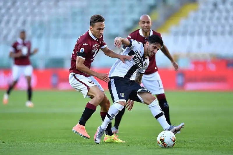 All'Olimpico rande Torino segnano Nkoulou e Kucka, poi Sepe para un rigore al Gallo.