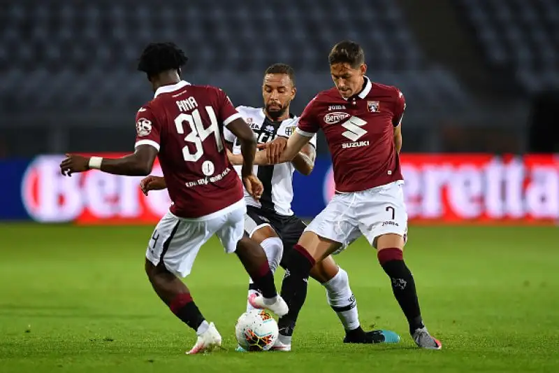 All'Olimpico rande Torino segnano Nkoulou e Kucka, poi Sepe para un rigore al Gallo.