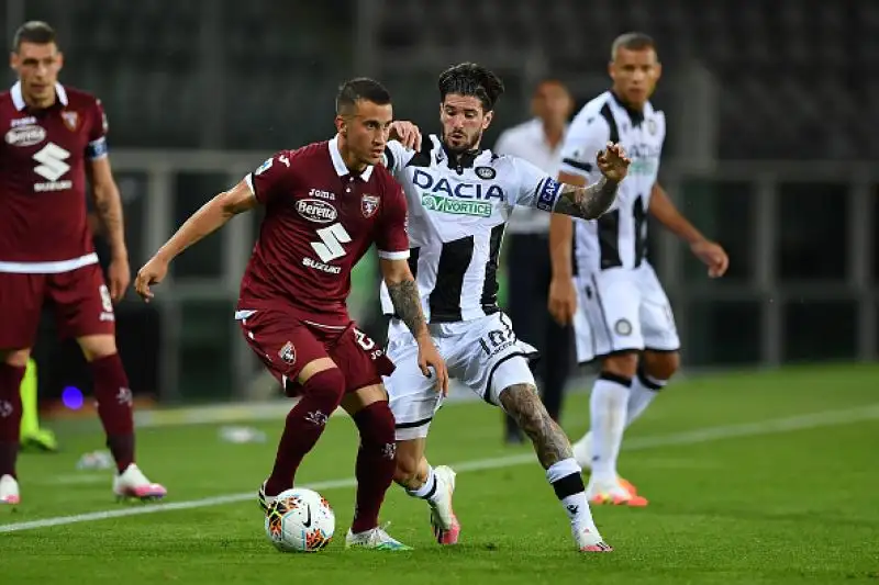 Il Torino ha battuto di misura l'Udinese in una partita valida per la 27esima giornata di Serie A: a segnare l'unica rete della sfida è Belotti, che porta i suoi al 14esimo posto.