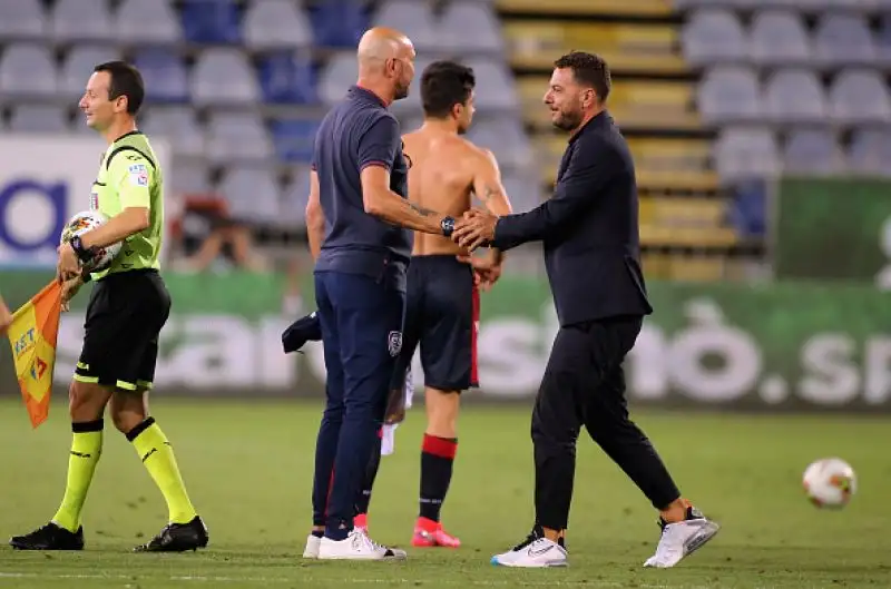 Cagliari a 41 punti, pareggio importante per il Lecce  che sale a -1 dal Genoa quartultimo.