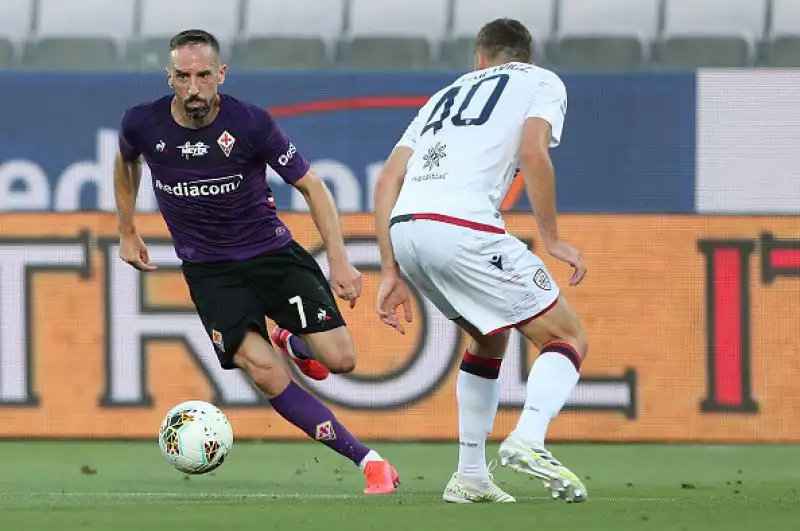 Nandez e Simeone per il sardi, Ribery e Duncan per i padroni di casa i più pericolosi. Nella Fiorentina esordio di Kouamé.