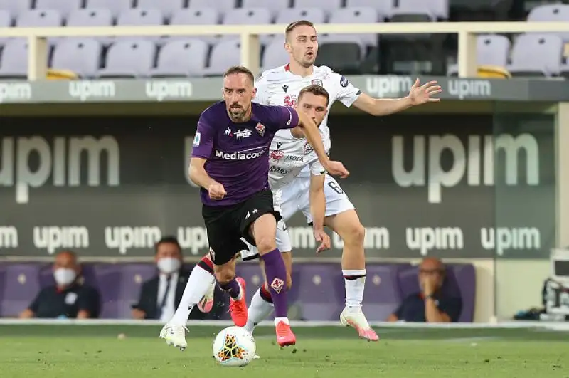 Nandez e Simeone per il sardi, Ribery e Duncan per i padroni di casa i più pericolosi. Nella Fiorentina esordio di Kouamé.