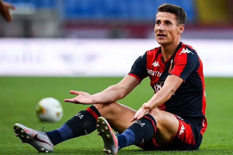 Mertens e Lozano in gol per gli ospiti, di Goldaniga il gol della squadra di Nicola.