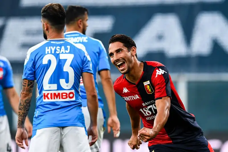 Mertens e Lozano in gol per gli ospiti, di Goldaniga il gol della squadra di Nicola.