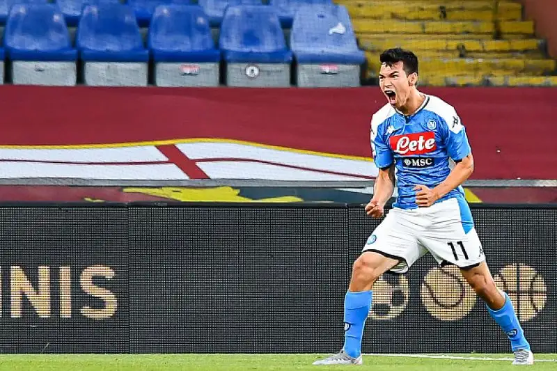 Mertens e Lozano in gol per gli ospiti, di Goldaniga il gol della squadra di Nicola.