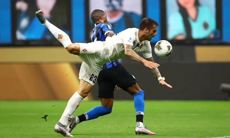 Romelu Lukaku e Alexis Sanchez hanno colpito i legni della porta difesa dall'ottimo Terracciano.