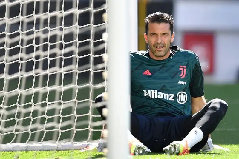 Bianconeri subito avanti con Dybala, poi raddoppio di Cuadrado e a fine tempo un rigore di Belotti batte Buffon.
A chiudere il conto pensa Ronaldo su punizione. Sul tabellino anche Djidji che infila nella propria porta un traversone di Douglas Costa