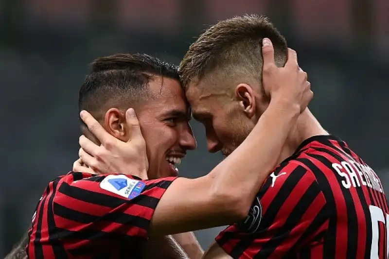 Per i milanesi sono andati in rete Saelemaekers, Calhanoglu, Bennacer, Rebic e Calabria. Il giapponese Tomiyasu in gol per gli ospiti.