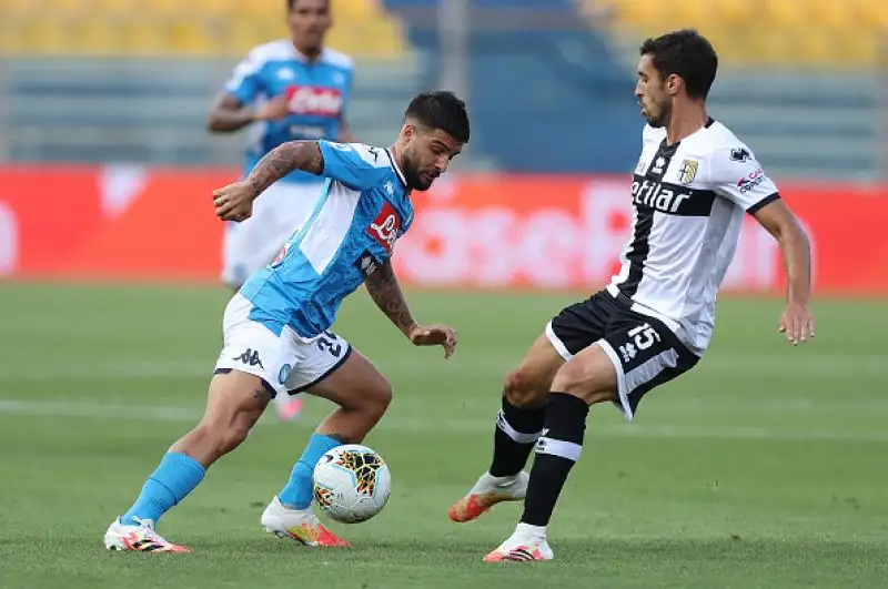 Di Caprari, nel primo tempo, Insigne e Kulusevski le trasformazioni.