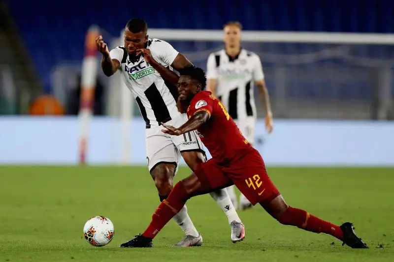 Notte fonda per i giallorossi battuti a domicilio: 2-0 per i bianconeri.