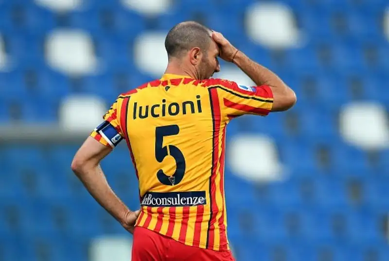 Per la squadra di De Zerbi sono andati a rete Caputo, Berardi su rigore, Muldur e Boga, per i pugliesi reti di Lucioni e Mancosu.